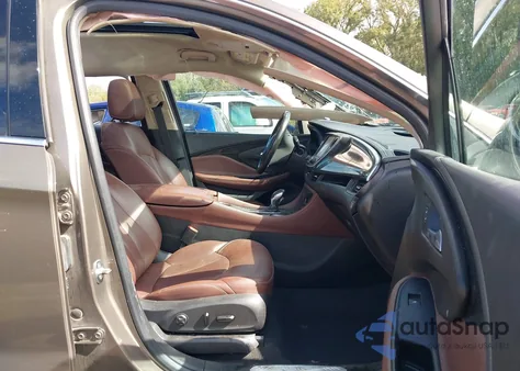 2017 Buick Envision Premium Ii z USA, uszkodzony, nr VIN LRBFXFSXXHD098122